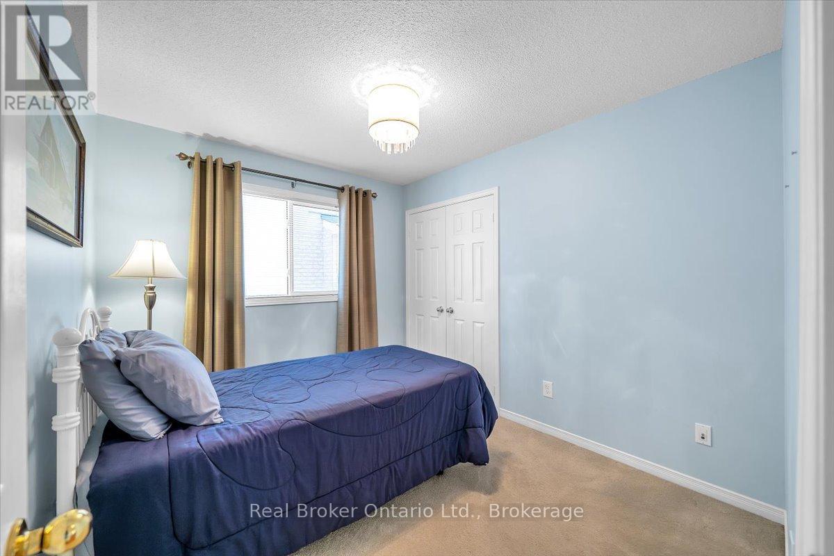 Photo 38 of 961 Ridge Valley Drive, Oshawa ON