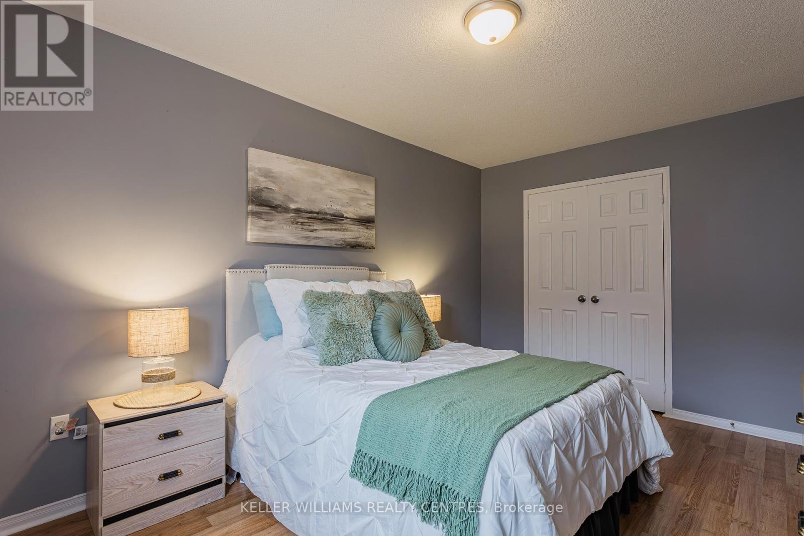 Photo 15 of 78 Clearmeadow Boulevard, Newmarket ON