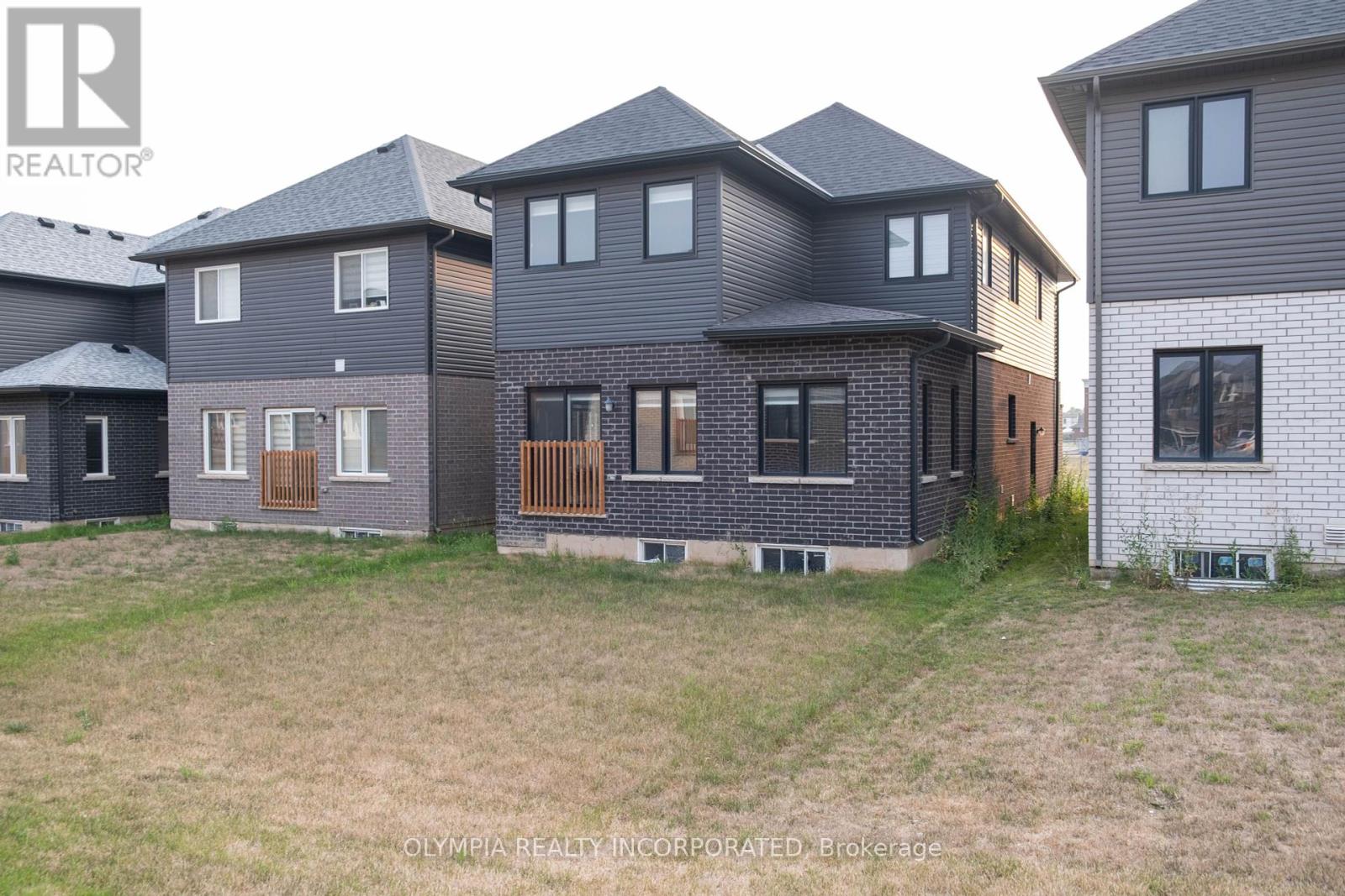 Photo 25 of 99 Louise Street, Welland ON
