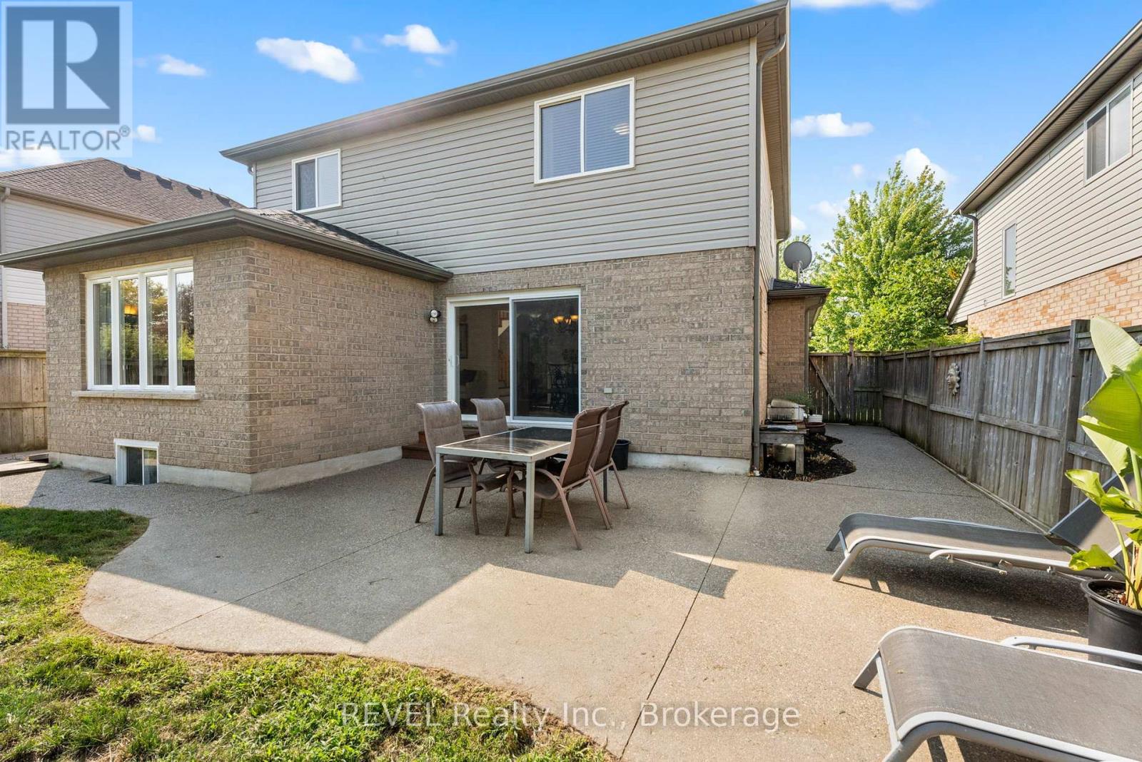 Photo 25 of 99 Loretta Drive, Niagaraonthelake ON