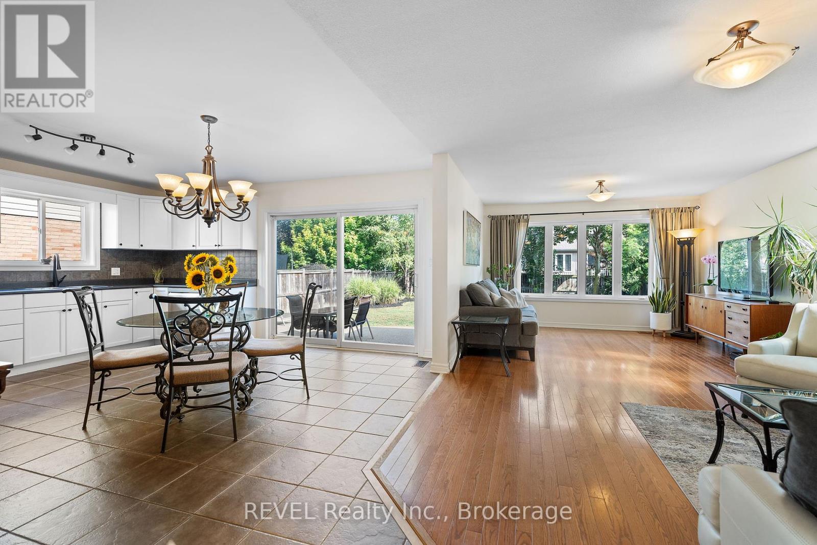 Photo 9 of 99 Loretta Drive, Niagaraonthelake ON