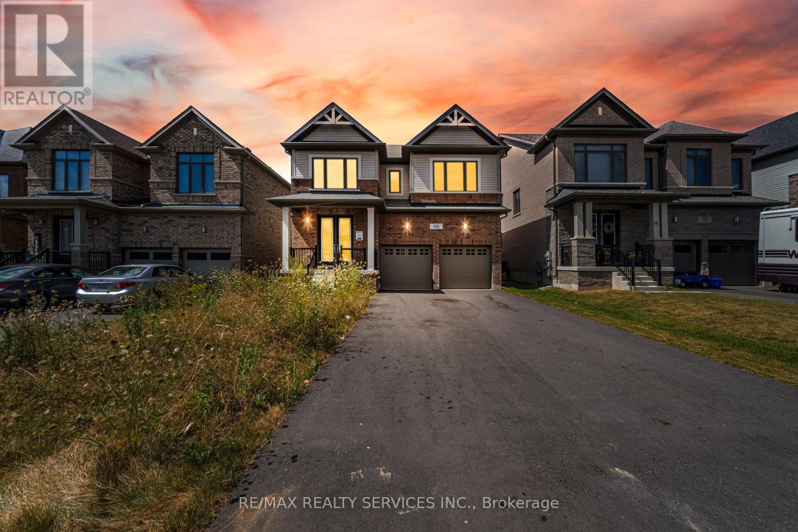 Photo 2 of 66 Prince Philip Boulevard, North Dumfries ON