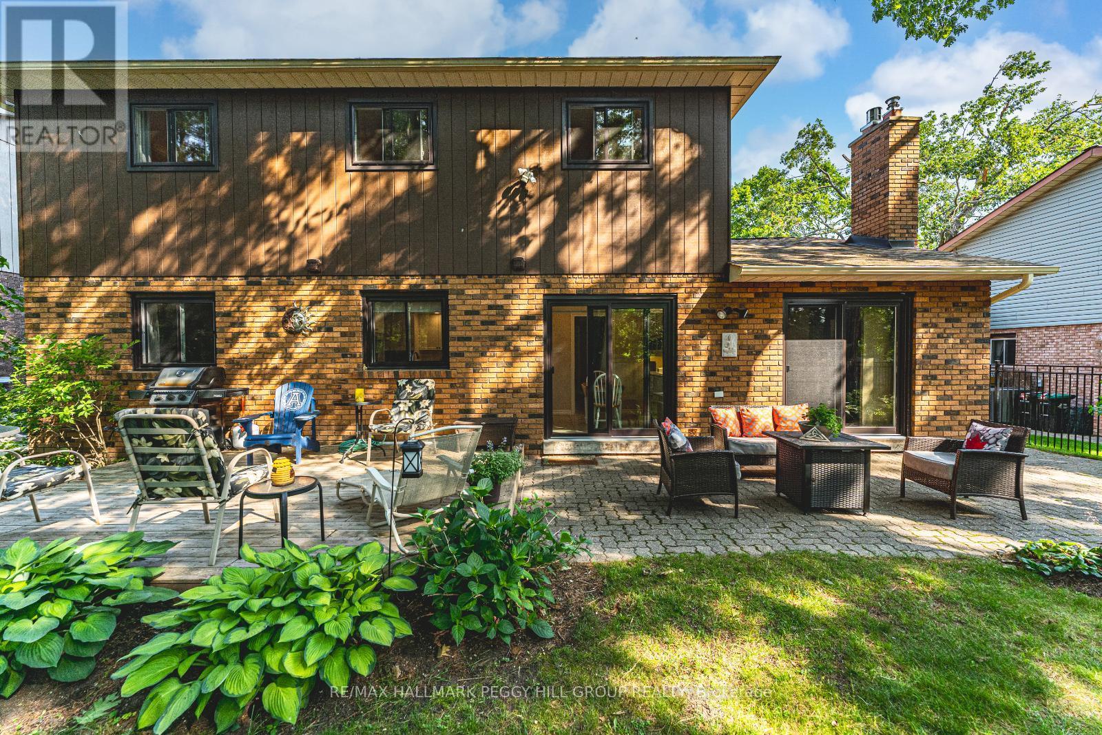 Photo 20 of 19 Oakridge Drive, Barrie ON