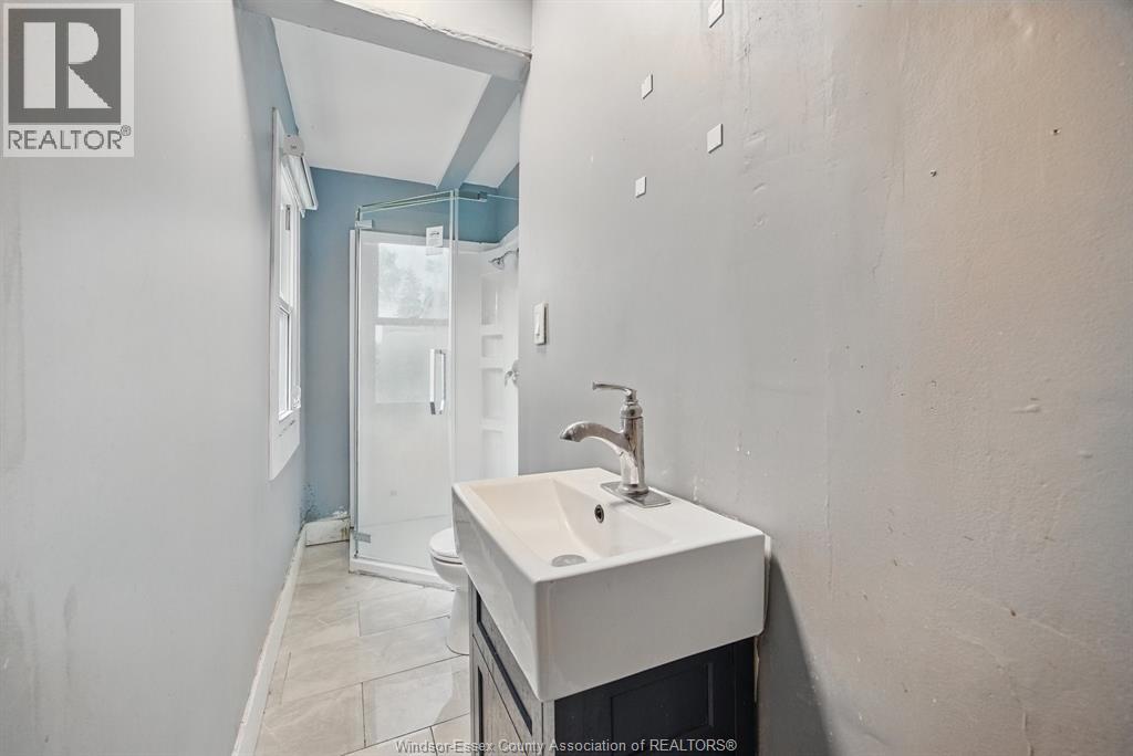Photo 12 of 2226 Janette Avenue, Windsor ON