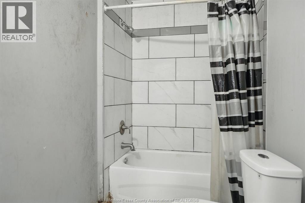 Photo 13 of 2226 Janette Avenue, Windsor ON