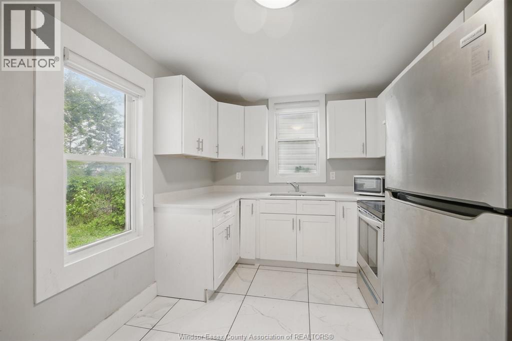 Photo 16 of 2226 Janette Avenue, Windsor ON