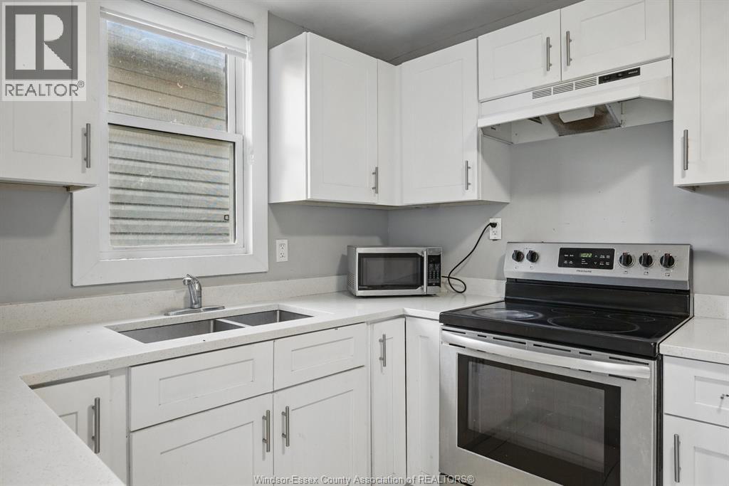 Photo 18 of 2226 Janette Avenue, Windsor ON