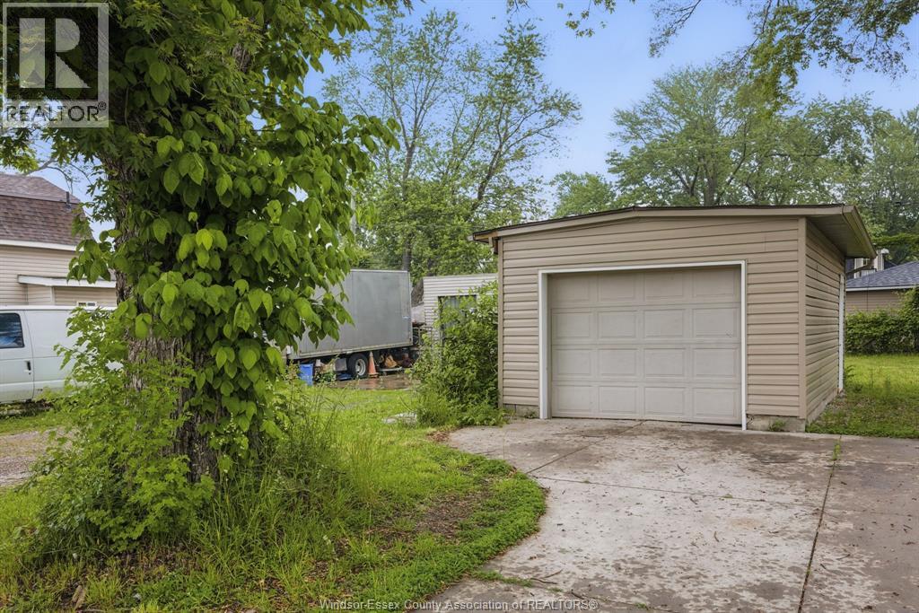 Photo 27 of 2226 Janette Avenue, Windsor ON