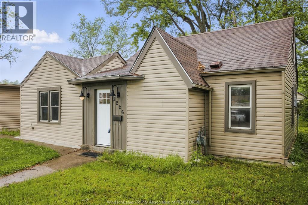 Photo 4 of 2226 Janette Avenue, Windsor ON