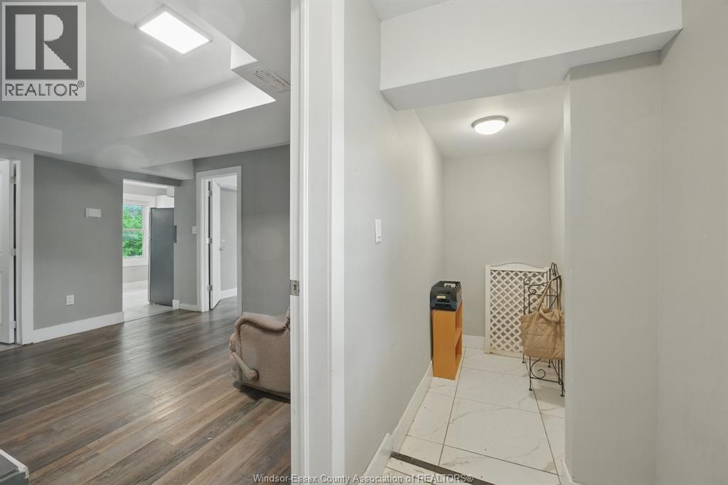 Photo 5 of 2226 Janette Avenue, Windsor ON