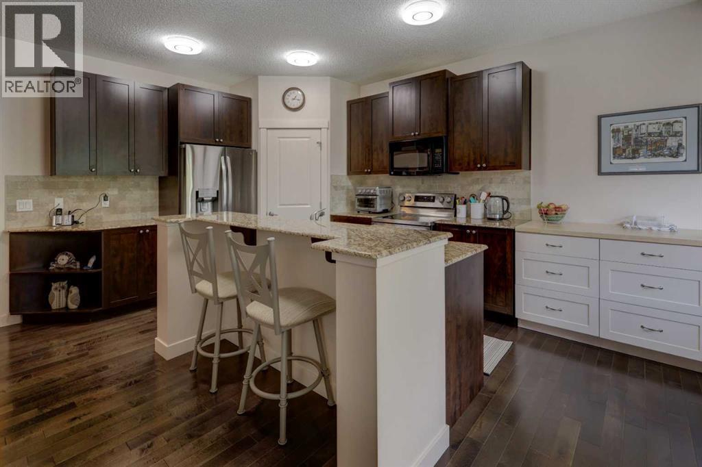 Photo 7 of 1210 Kingston Crescent Se, Airdrie AB