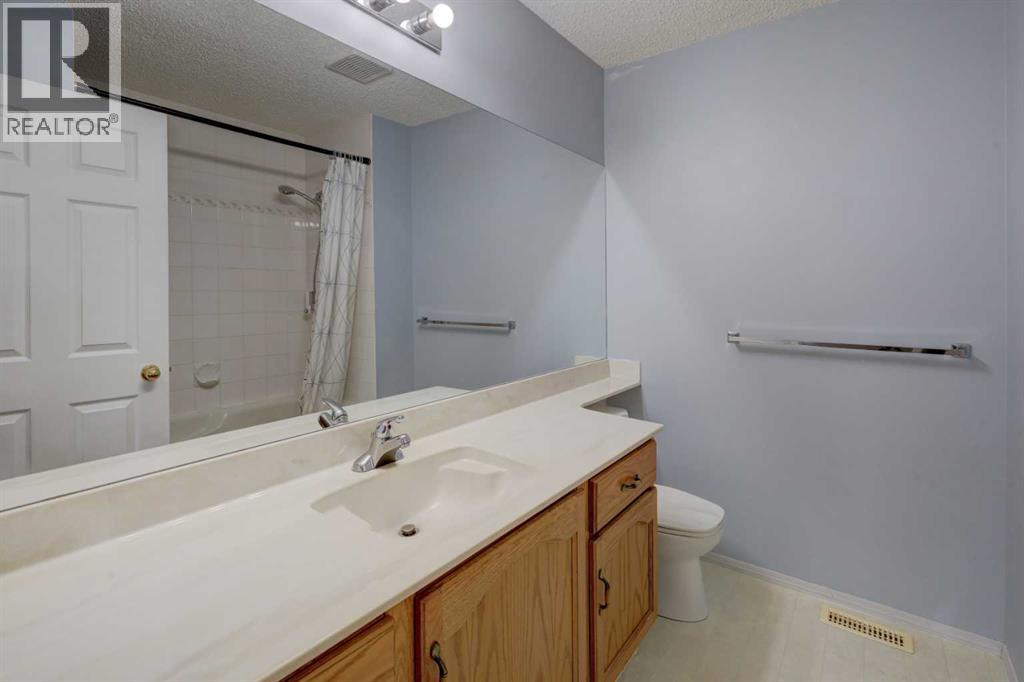 Single Family House for Sale in  Kingsland Villas SW Kingsland Calgary 