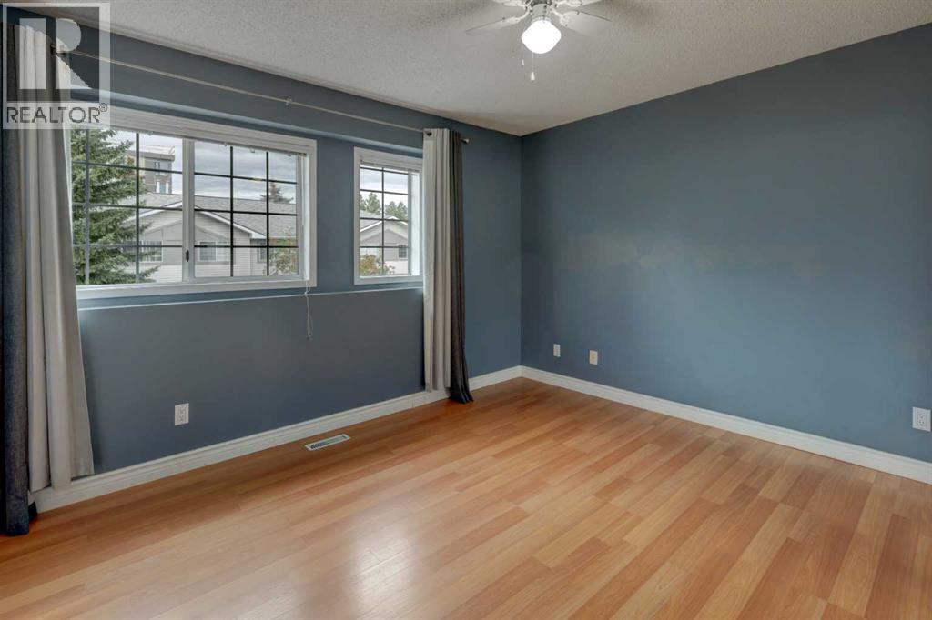 Single Family House for Sale in  Kingsland Villas SW Kingsland Calgary 