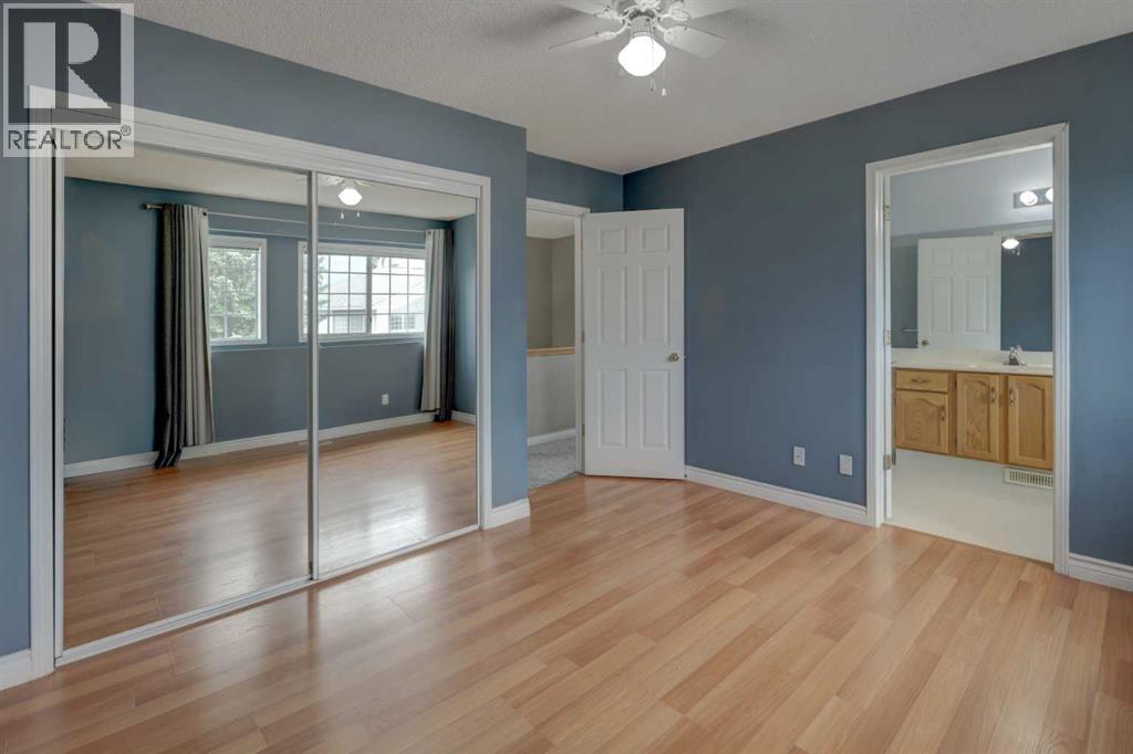 Single Family House for Sale in  Kingsland Villas SW Kingsland Calgary 