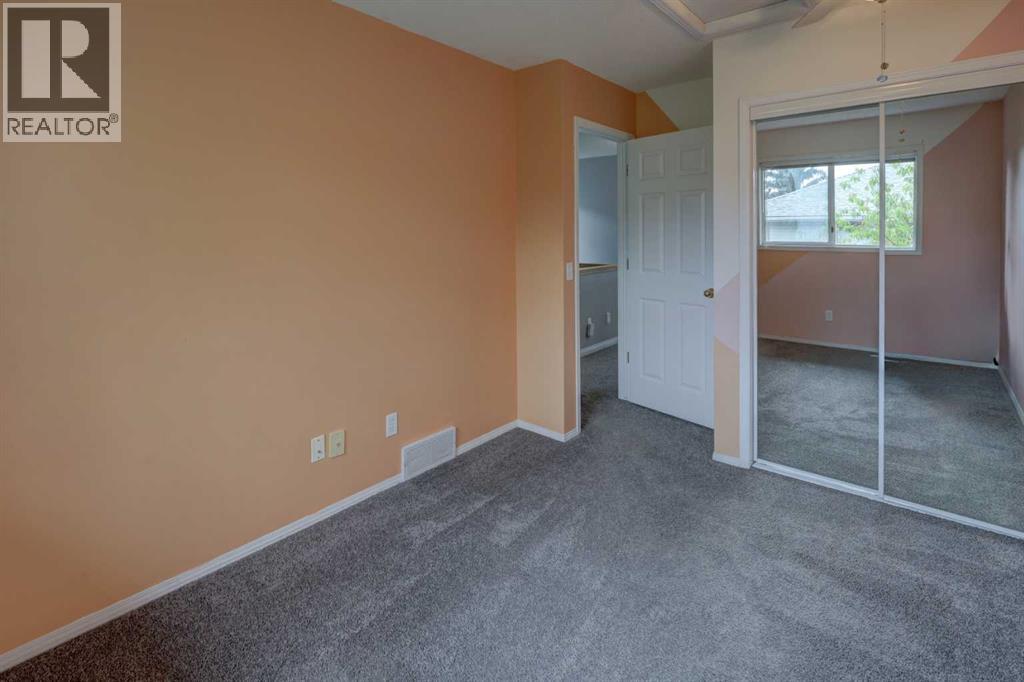 Single Family House for Sale in  Kingsland Villas SW Kingsland Calgary 