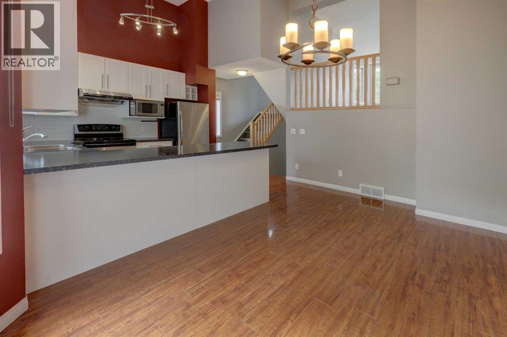 Single Family House for Sale in  Kingsland Villas SW Kingsland Calgary 
