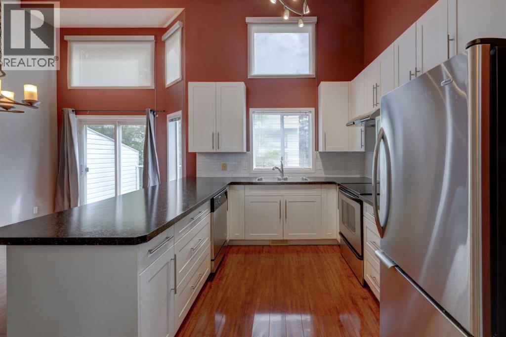 Single Family House for Sale in  Kingsland Villas SW Kingsland Calgary 