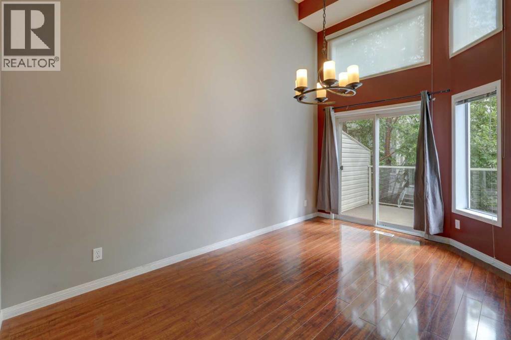 Single Family House for Sale in  Kingsland Villas SW Kingsland Calgary 