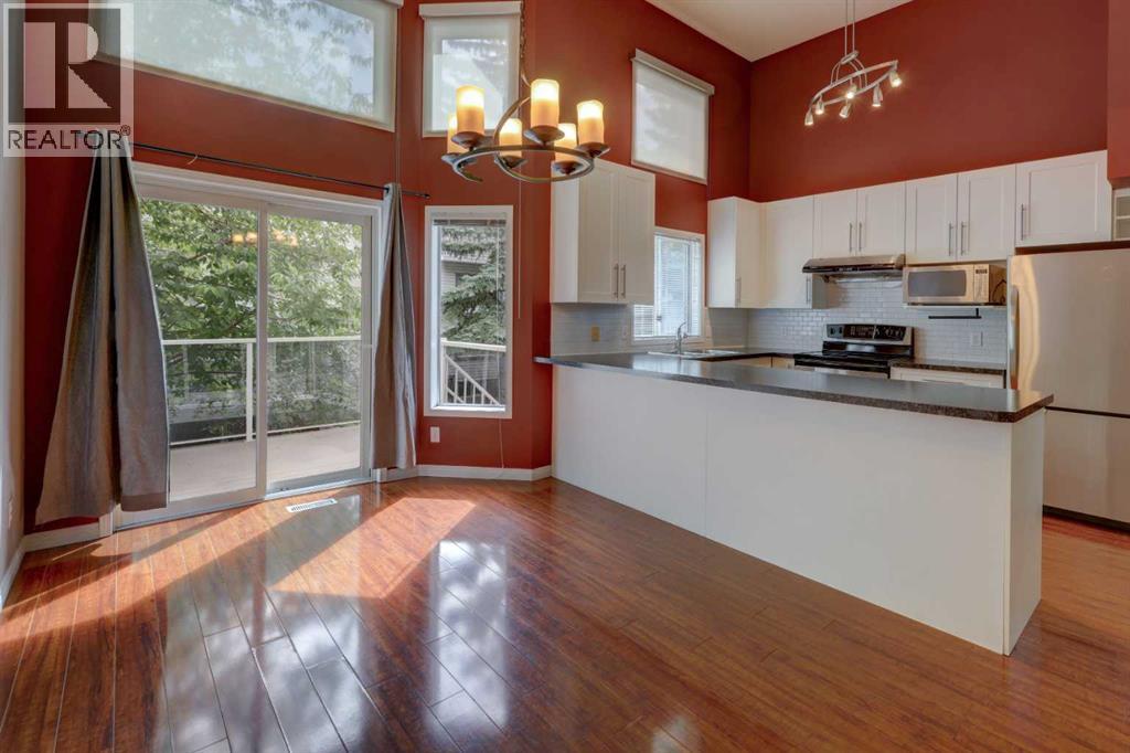 Single Family House for Sale in  Kingsland Villas SW Kingsland Calgary 