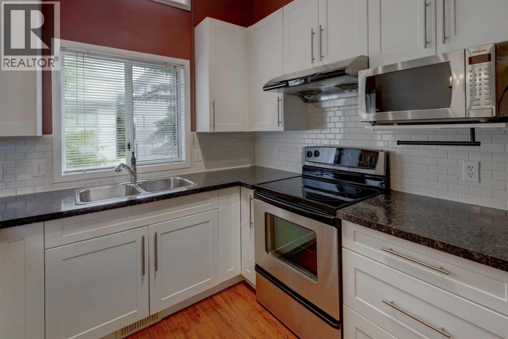Single Family House for Sale in  Kingsland Villas SW Kingsland Calgary 