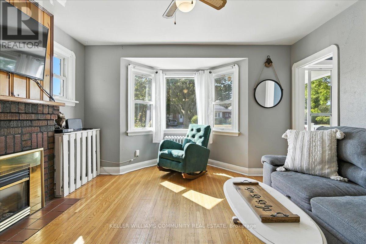 Photo 8 of 144 University Avenue E, Cobourg ON