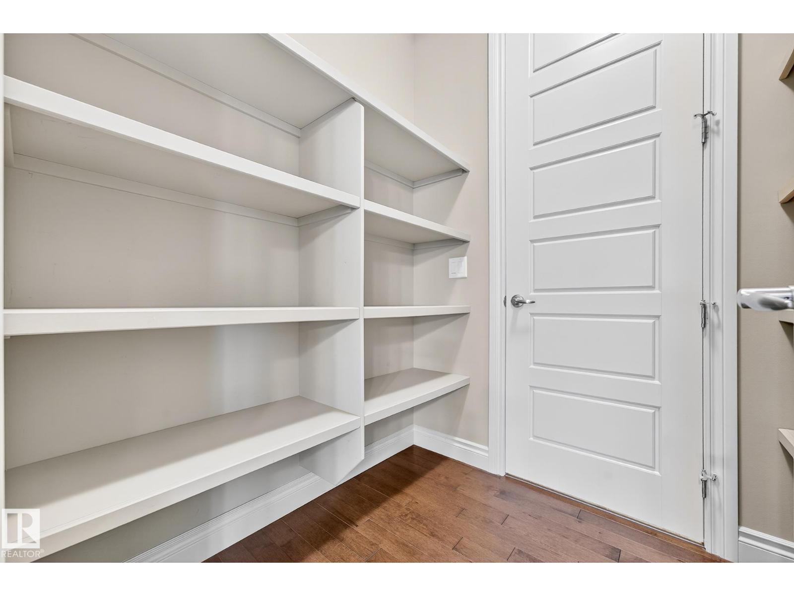 Photo 69 of 2121 90 A St Sw, Edmonton AB