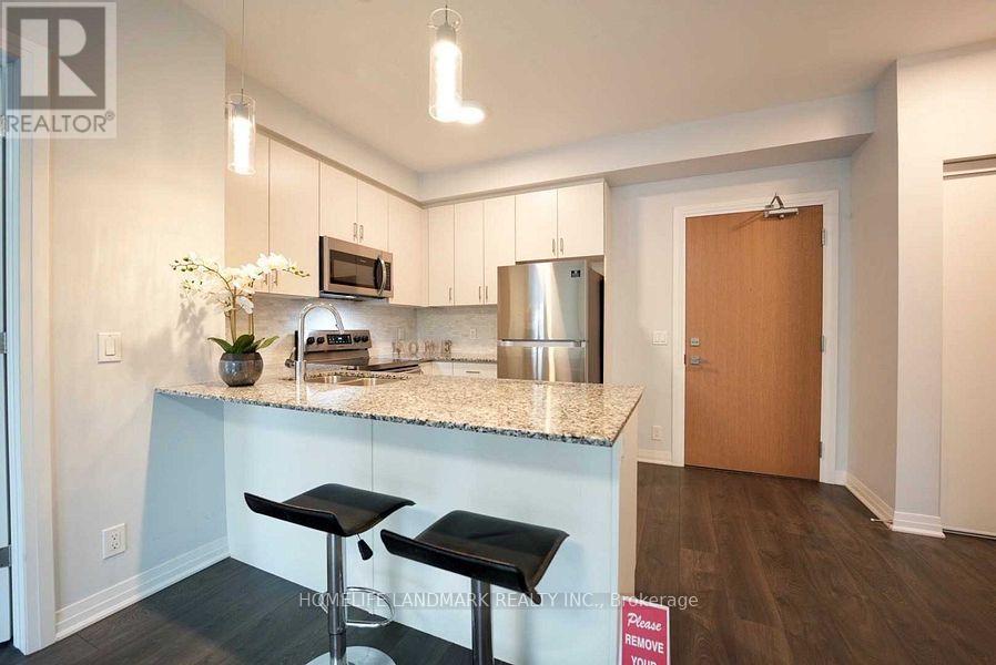 Photo 11 of 105 128 Grovewood Common Circle, Oakville ON
