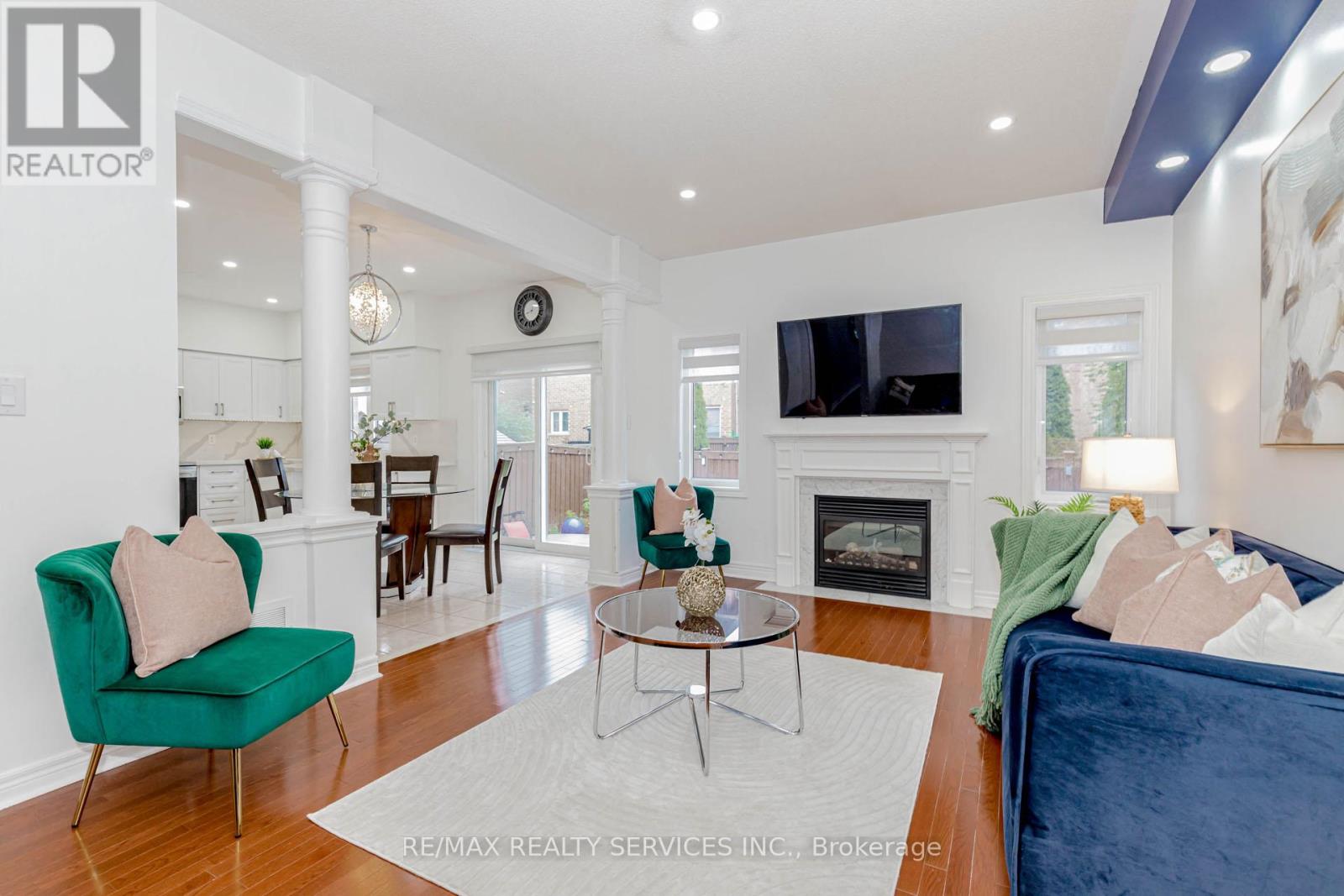 Photo 10 of 10 Cedarsprings Way, Brampton ON