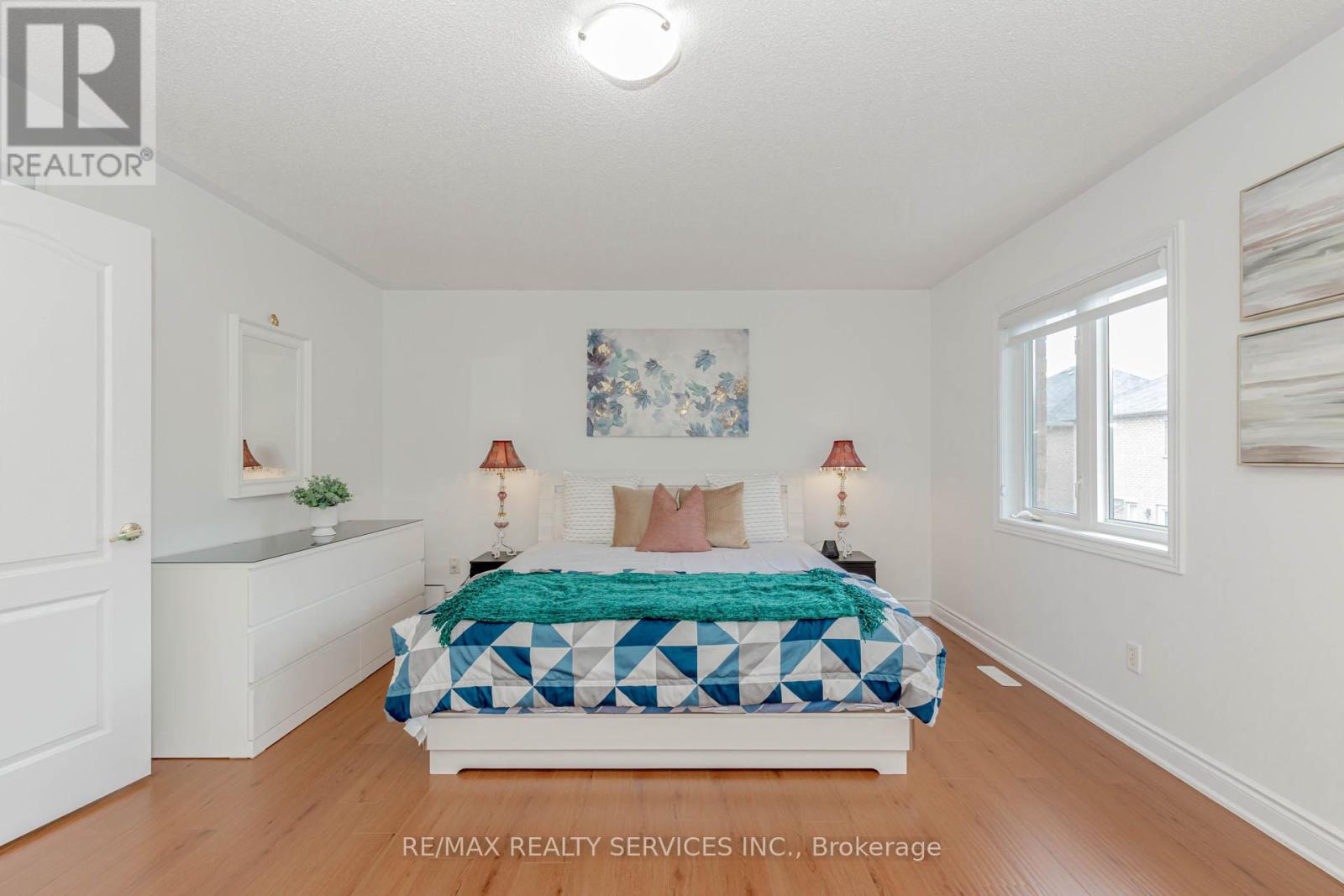 Photo 23 of 10 Cedarsprings Way, Brampton ON