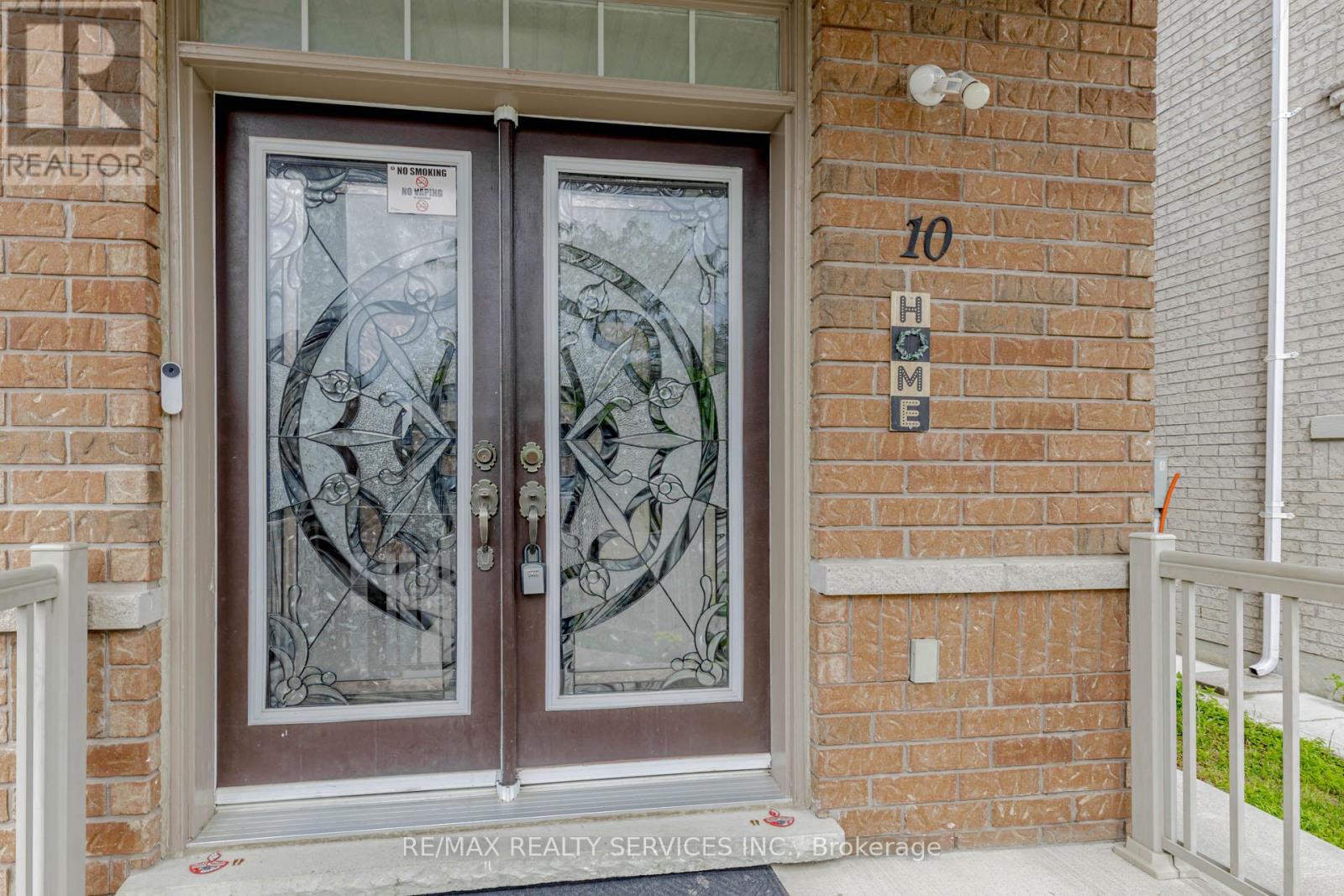 Photo 3 of 10 Cedarsprings Way, Brampton ON