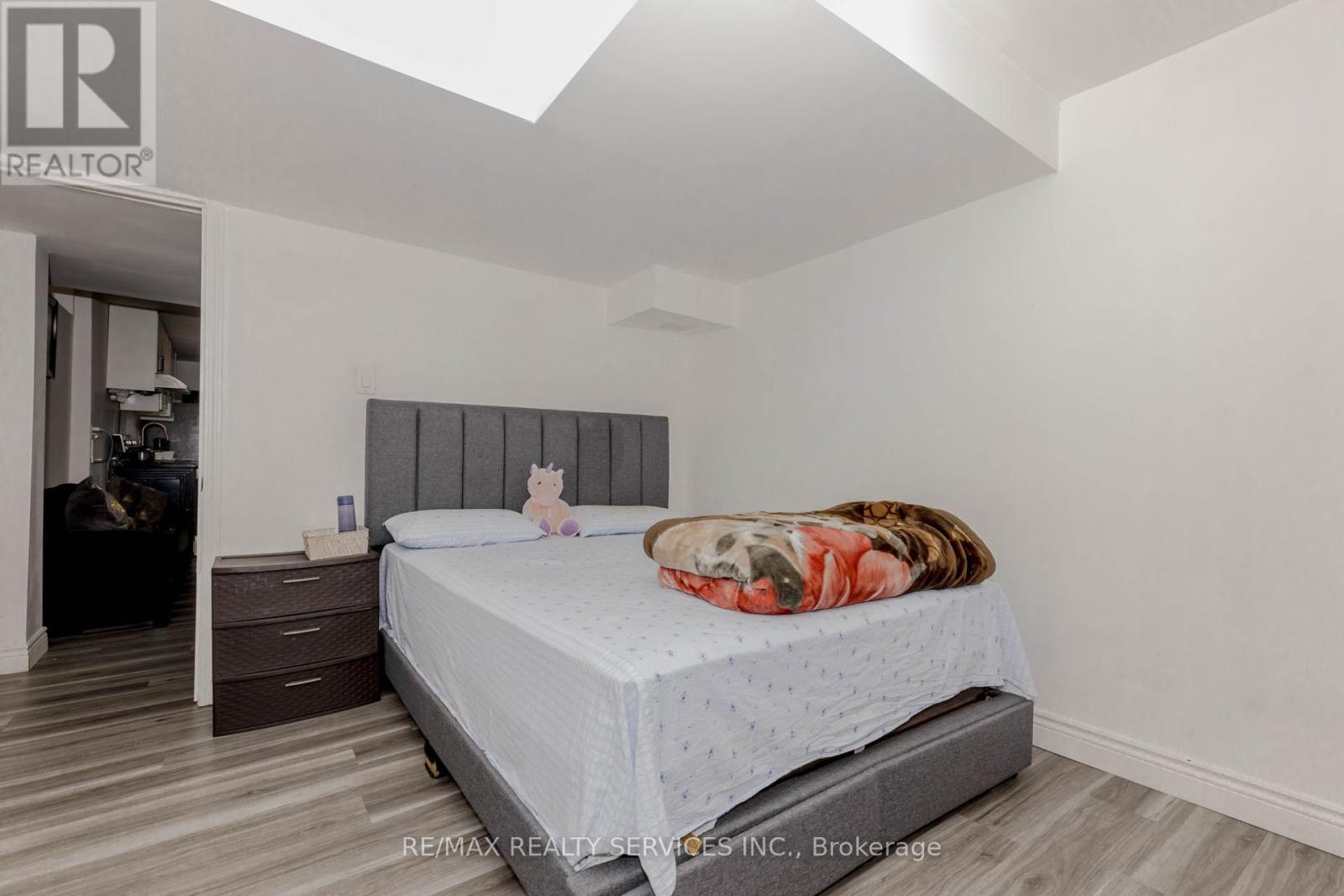 Photo 46 of 10 Cedarsprings Way, Brampton ON