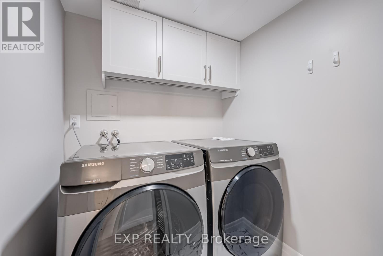 Photo 14 of 1812 270 Scarlett Road, Toronto ON