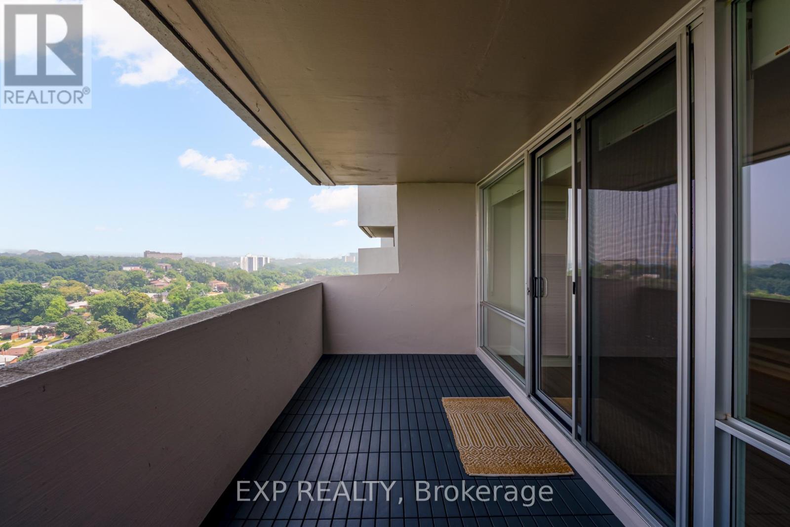 Photo 19 of 1812 270 Scarlett Road, Toronto ON