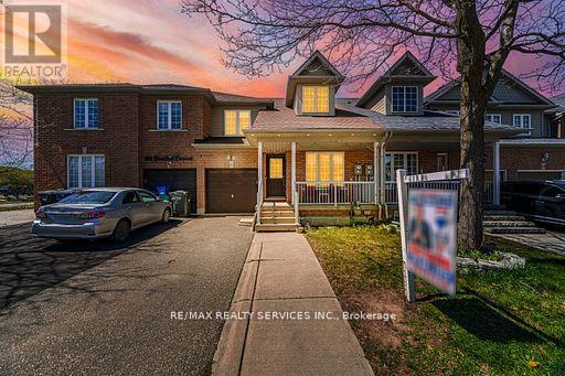 Photo 8 of 47 Heartleaf Crescent, Brampton ON