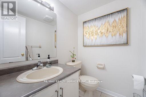 Photo 30 of 47 Heartleaf Crescent, Brampton ON