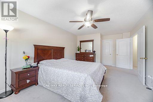 Photo 32 of 47 Heartleaf Crescent, Brampton ON