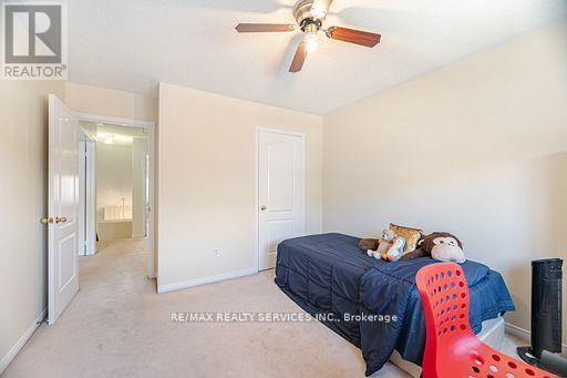 Photo 16 of 47 Heartleaf Crescent, Brampton ON