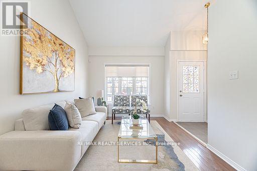 Photo 20 of 47 Heartleaf Crescent, Brampton ON