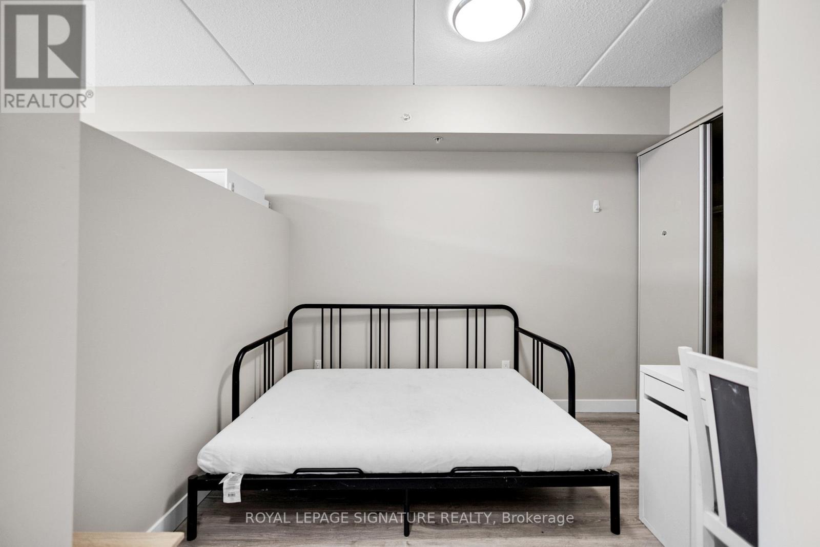 Photo 1 of 619 308 Lester Street, Waterloo ON