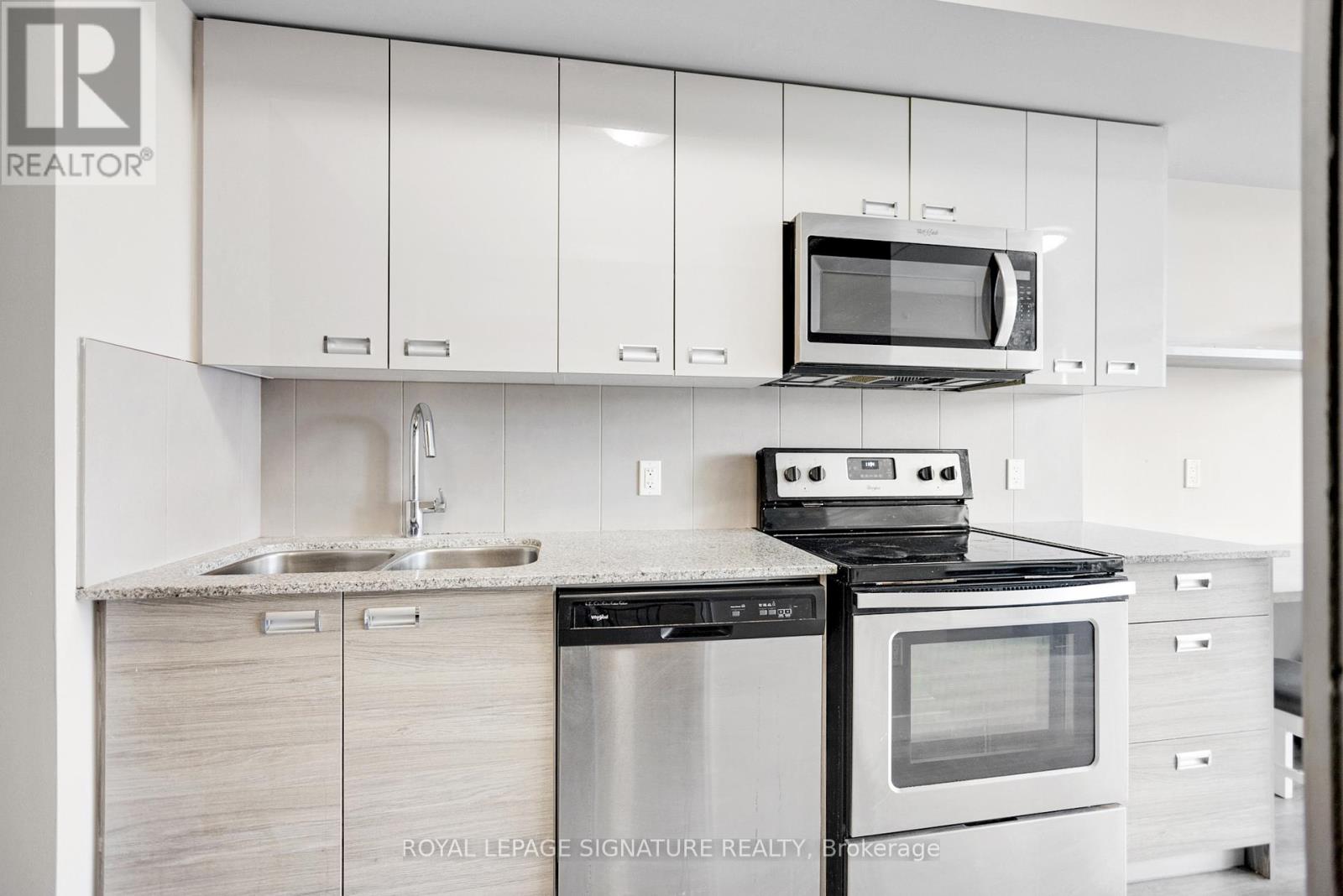 Photo 9 of 619 308 Lester Street, Waterloo ON