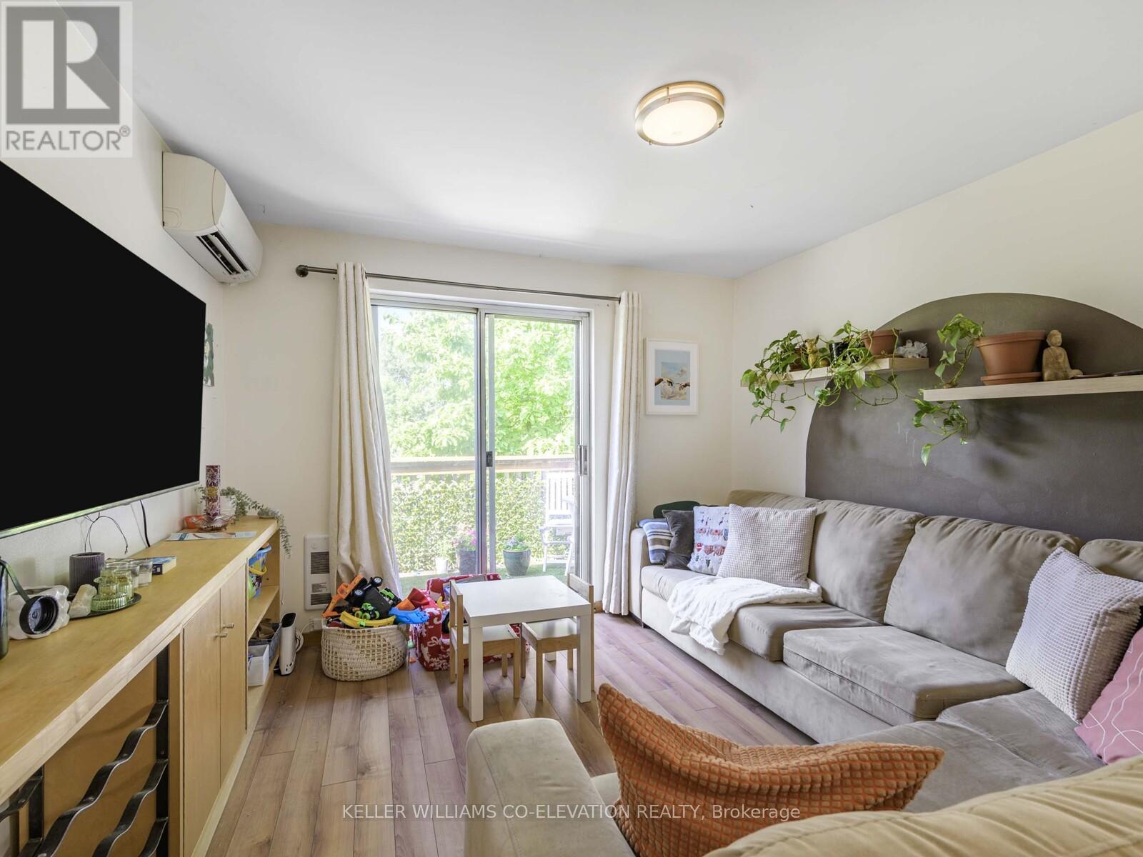 Photo 26 of 48 Massey Street, Toronto ON