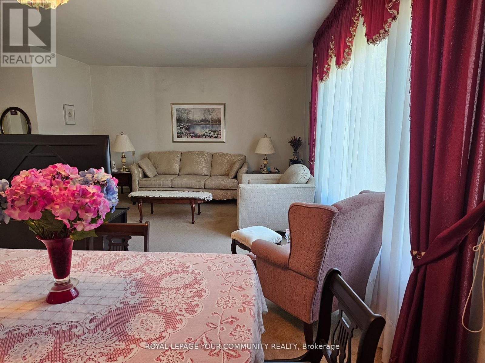 Photo 10 of 317 Connaught Avenue, Toronto ON