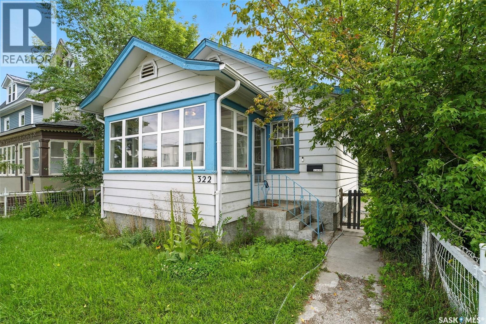 Photo 24 of 322 D Avenue S, Saskatoon SK