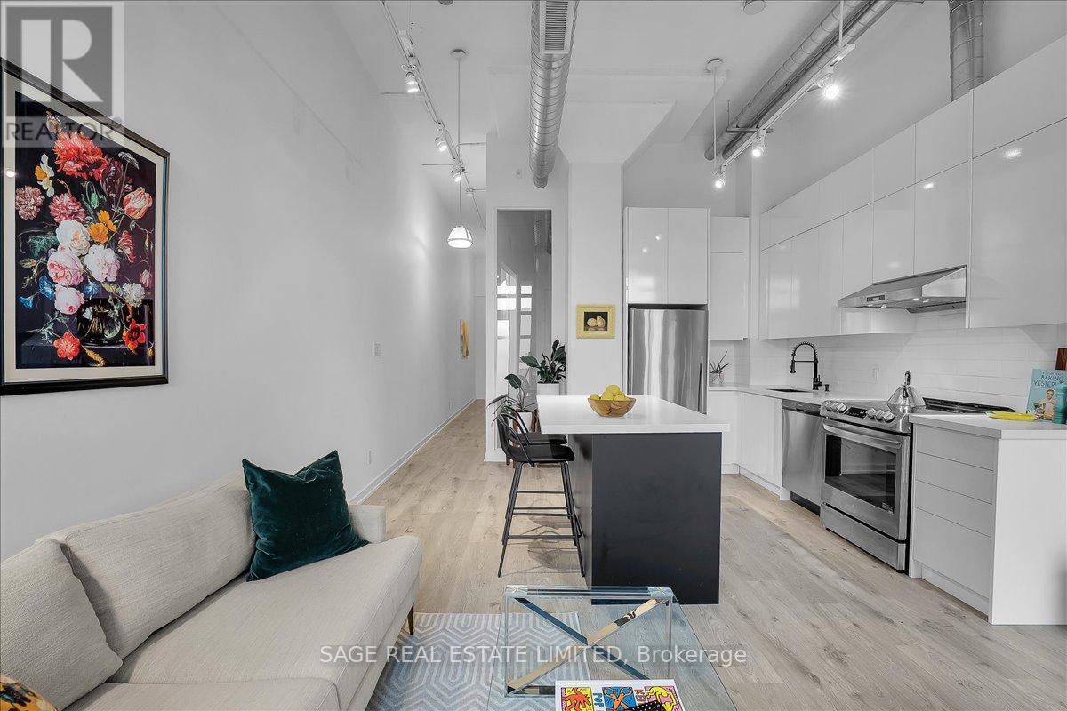 Photo 11 of 317 380 Macpherson Avenue, Toronto ON