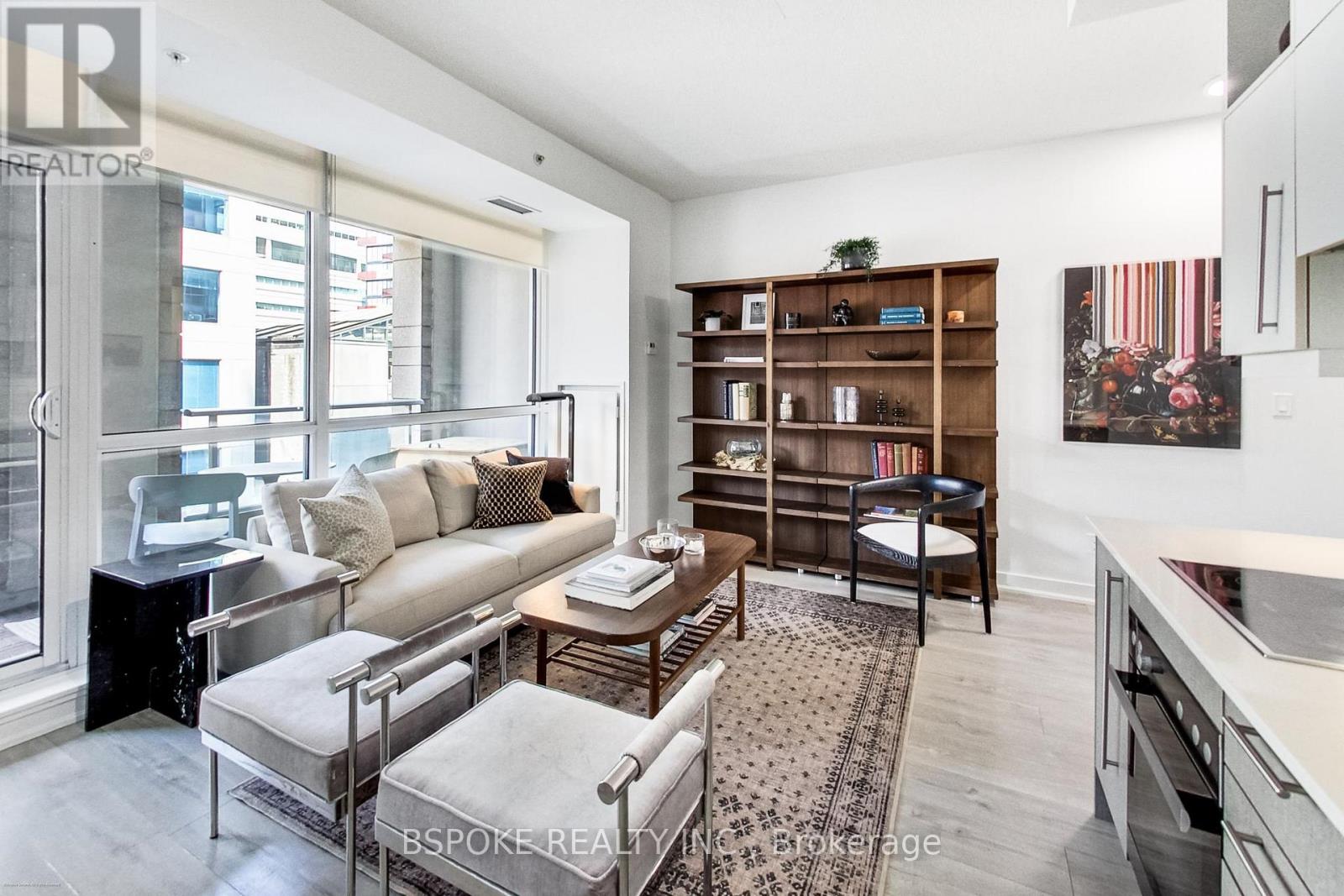 Photo 5 of 518 199 Richmond Street W, Toronto ON