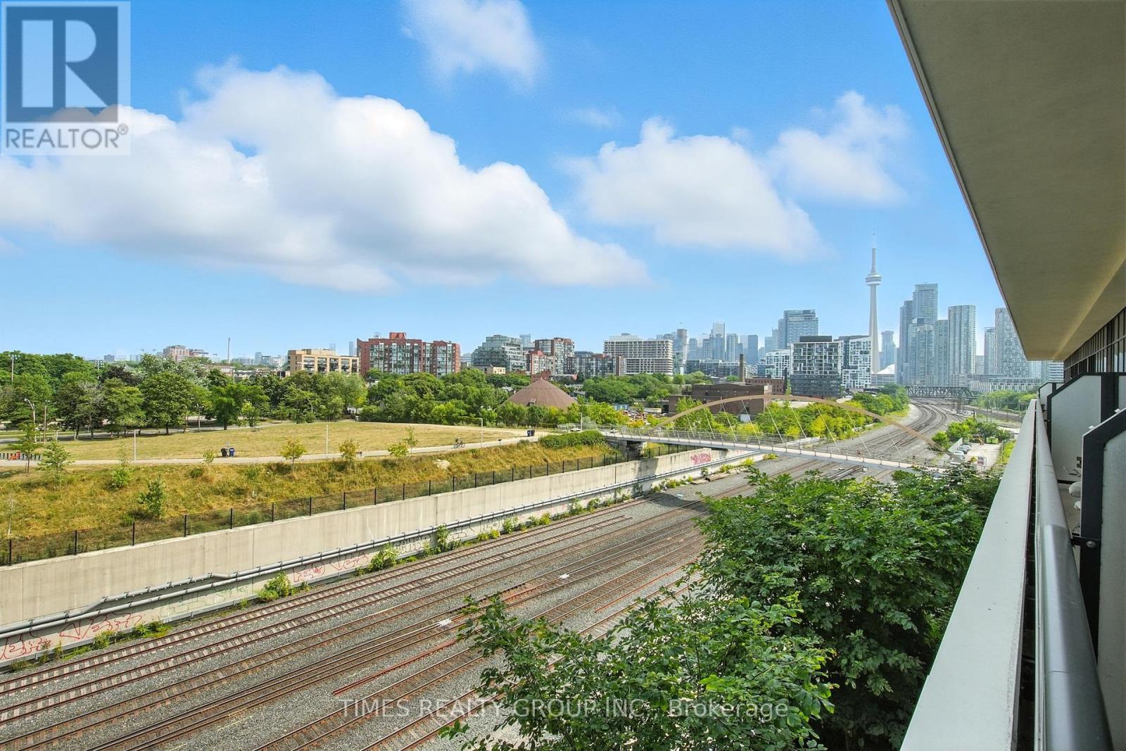 Photo 3 of 413 50 Ordnance Street, Toronto ON