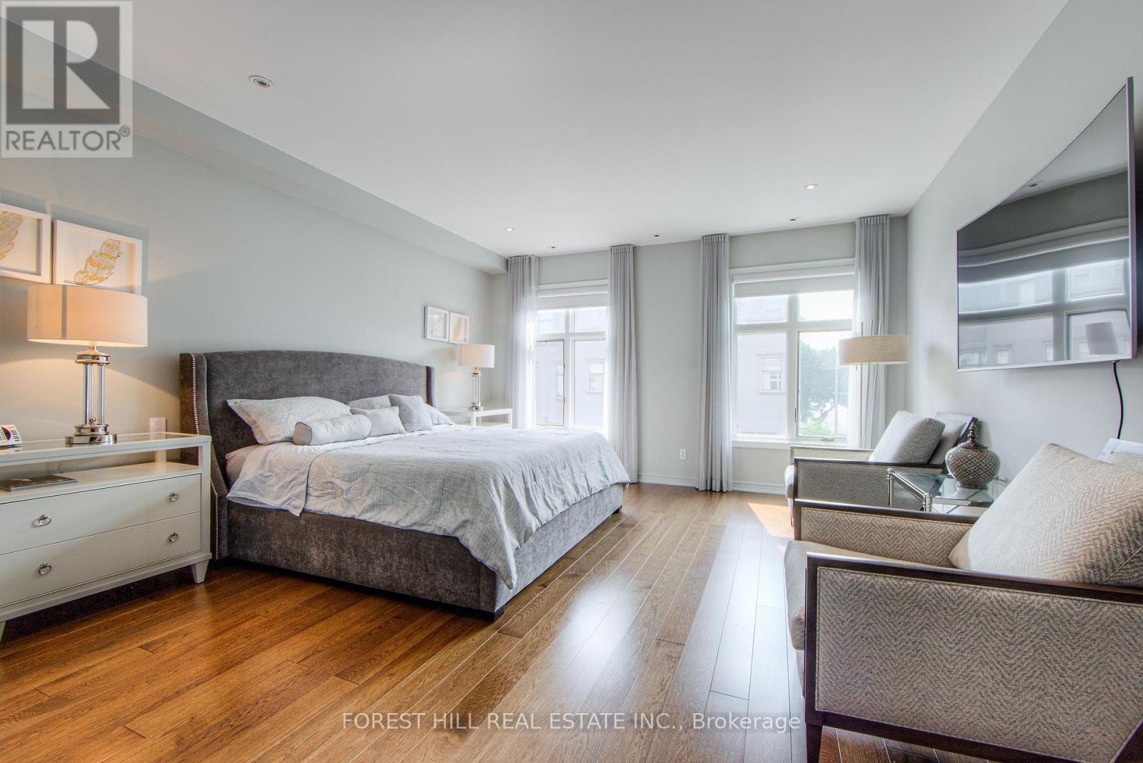 Photo 22 of 13 260 Russell Hill Road, Toronto ON