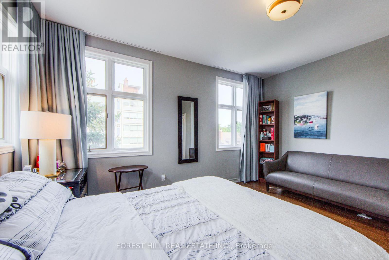 Photo 37 of 13 260 Russell Hill Road, Toronto ON