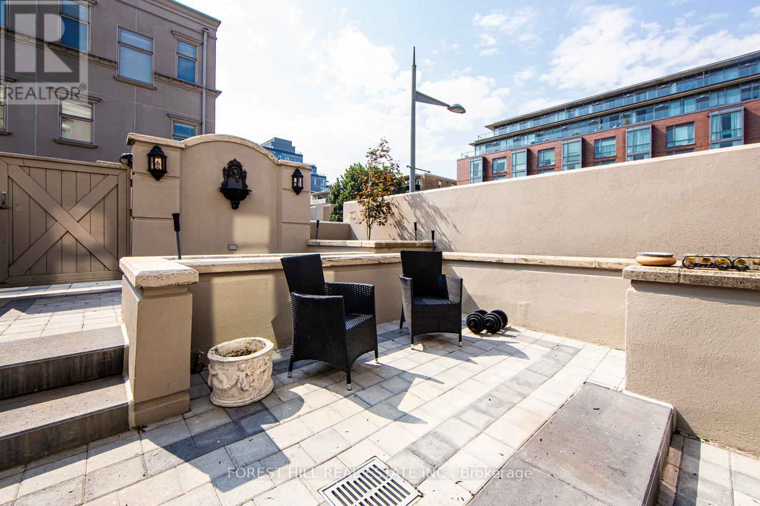Photo 20 of 13 260 Russell Hill Road, Toronto ON
