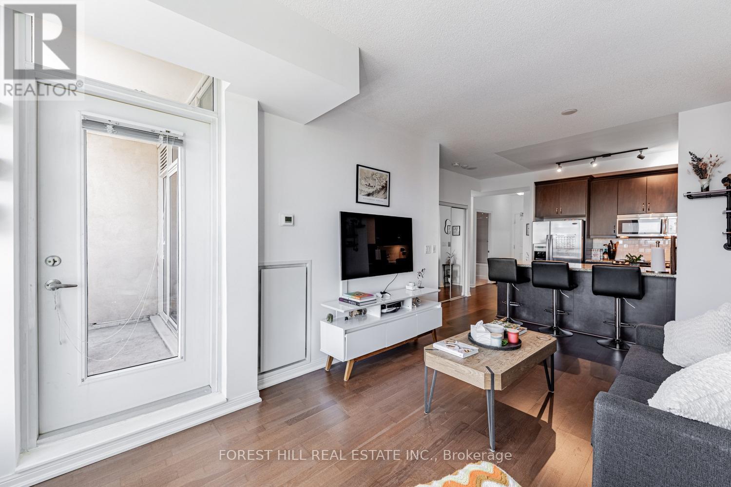 Photo 8 of 816 21 Grand Magazine Street, Toronto ON